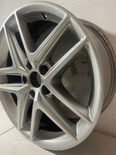 Laden Sie das Bild in den Galerie-Viewer, 1x Alufelge 17 Zoll 6.5" 5x112 8W9601025D Audi A4 Rim Wheel FEL9948549245hf