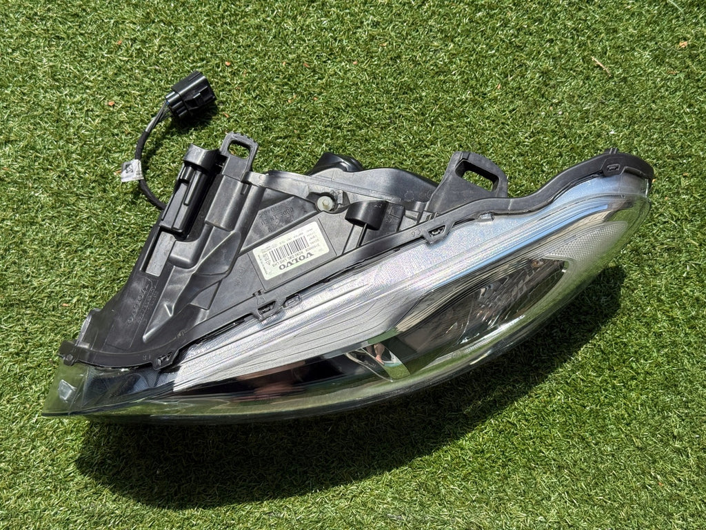 Frontscheinwerfer Volvo Xc60 31698808 Xenon Links Scheinwerfer Headlight SCH7627426136xt