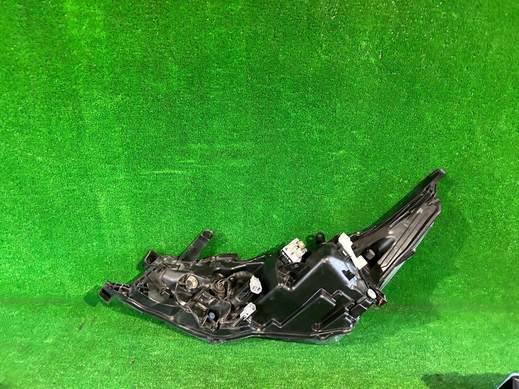 Frontscheinwerfer Toyota Corolla 8111002L70 Rechts Scheinwerfer Headlight SCH3935084604mf