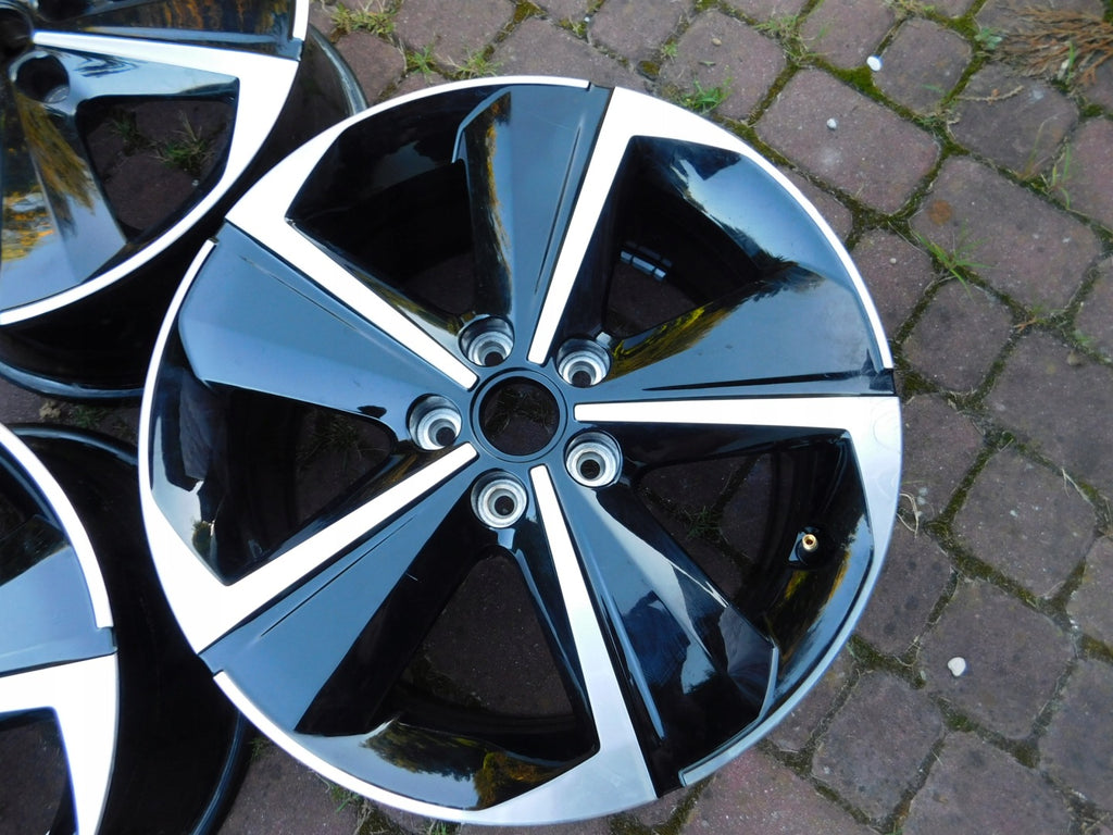 1x Alufelge 17 Zoll 7.5" 5x108 44ET Glanz Silber 9847065380 Opel Astra L 308 I FEL4095966422no