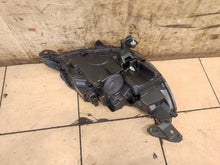 Laden Sie das Bild in den Galerie-Viewer, Frontscheinwerfer Peugeot 2008 II 208 9833036380 Full LED Links Headlight