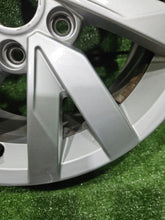 Laden Sie das Bild in den Galerie-Viewer, 1x Alufelge 16 Zoll 6.5&quot; 5x112 3G0601025A Audi B8 Passat Rim Wheel