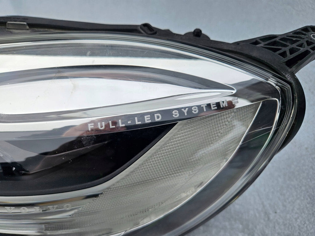 Frontscheinwerfer Volvo V40 32228483 Vorderseite Scheinwerfer Headlight SCH4546304419fg