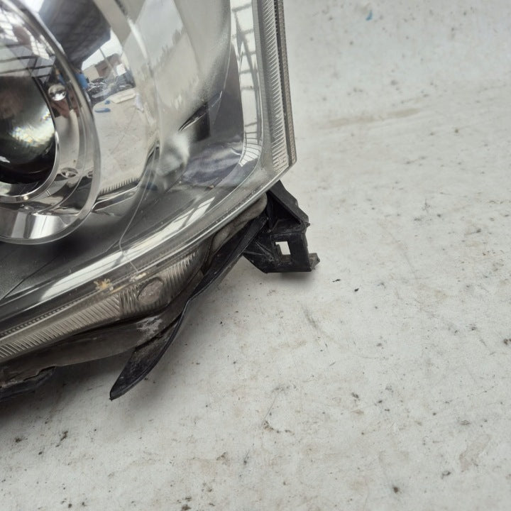Frontscheinwerfer Toyota Avensis Xenon Links Scheinwerfer Headlight SCH3334394661om
