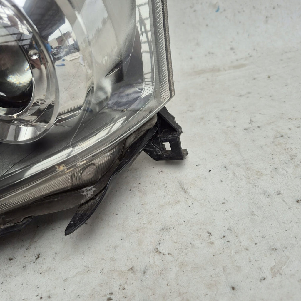 Frontscheinwerfer Toyota Avensis Xenon Ein Stück (Rechts oder Links) Headlight SCH3334394661om