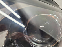 Laden Sie das Bild in den Galerie-Viewer, Frontscheinwerfer Land Rover Sport Discovery L550 TOL9316 Links Headlight SCH8498819915ra
