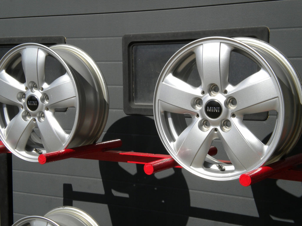 4x Alufelge 15 Zoll 5.5" 5x112 46ET Glanz Silber 6855101 Mini F56 F55 Rim Wheel