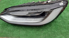 Laden Sie das Bild in den Galerie-Viewer, Frontscheinwerfer Tesla X 103431800B LED Links Scheinwerfer Headlight