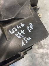 Laden Sie das Bild in den Galerie-Viewer, Frontscheinwerfer Mercedes-Benz W246 A2469065401 Rechts Scheinwerfer Headlight SCH6847970056mc