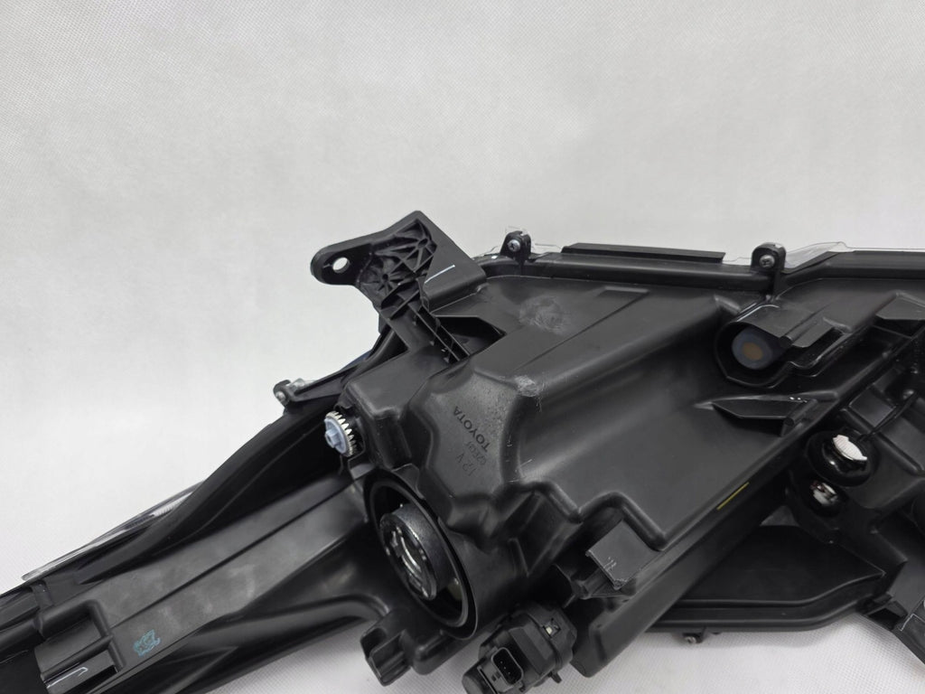 Frontscheinwerfer Toyota 4 Yaris SPP18419 Rechts Scheinwerfer Headlight SCH9770669459bh