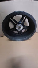 Laden Sie das Bild in den Galerie-Viewer, 1x Alufelge 19 Zoll 7.5" 5x112 A2474011500 Mercedes-Benz Glb Gla Amg Rim Wheel FEL1215193152ka