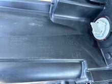 Laden Sie das Bild in den Galerie-Viewer, Frontscheinwerfer Kia Rio IV 92101-H8 Links Scheinwerfer Headlight