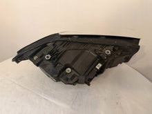 Laden Sie das Bild in den Galerie-Viewer, Frontscheinwerfer BMW G31 G30 10391010009 Links Scheinwerfer Headlight SCH9234929866ca