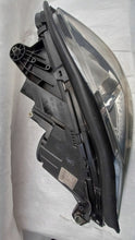 Laden Sie das Bild in den Galerie-Viewer, Frontscheinwerfer Mercedes-Benz W204 Xenon Links Scheinwerfer Headlight SCH2206584598kw