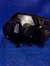 Laden Sie das Bild in den Galerie-Viewer, Frontscheinwerfer Dacia Duster 260100156R Rechts Scheinwerfer Headlight SCH3117184202dn