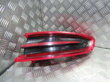 Laden Sie das Bild in den Galerie-Viewer, Frontscheinwerfer Porsche Macan 95b 95B945096D T95B044 Rechts Headlight