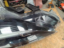 Laden Sie das Bild in den Galerie-Viewer, Frontscheinwerfer Toyota Yaris Cross LED FALSE Scheinwerfer Headlight SCH7506246542mf