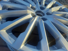 Load image into Gallery viewer, 1x Alufelge 17 Zoll 7.0" 5x112 45ET Glanz Graphit 81A601025A Audi Q2 Mg FEL5473301526sc
