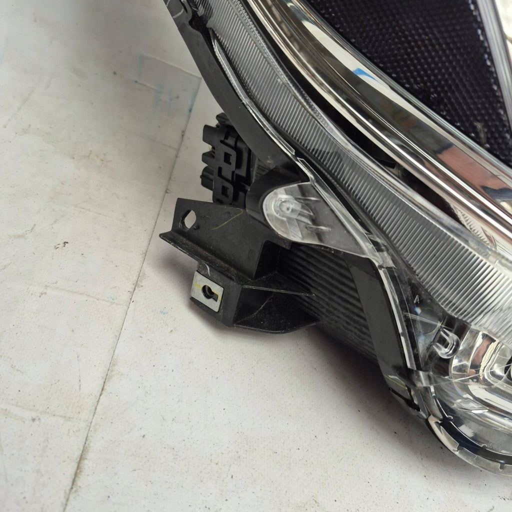 Frontscheinwerfer Mitsubishi Space Star 8301D446 Rechts Scheinwerfer Headlight SCH3503577029ls