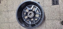 Laden Sie das Bild in den Galerie-Viewer, 1x Alufelge 19 Zoll 8.0" 5x112 43ET Mercedes-Benz W213 Rim Wheel FEL4728247728vd