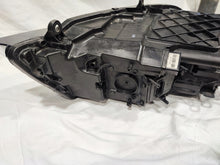 Load image into Gallery viewer, Frontscheinwerfer VW Touareg 7P1941031- Xenon Links Scheinwerfer Headlight SCH6393251557ua