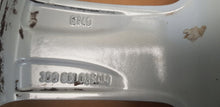 Load image into Gallery viewer, 1x Alufelge 18 Zoll 7.5&quot; 5x112 40ET Glanz Silber 601025AM VW Phaeton Rim Wheel
