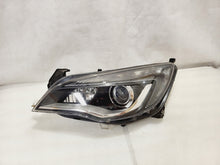 Laden Sie das Bild in den Galerie-Viewer, Frontscheinwerfer Opel Astra J 13253650LH Xenon Ein Stück (Rechts oder Links) SCH3081675287ga