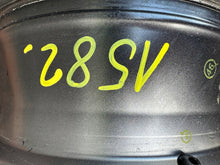 Laden Sie das Bild in den Galerie-Viewer, 1x Alufelge 17 Zoll 7.0&quot; 5x112 45ET 57A601025AT Skoda Karoq Rim Wheel