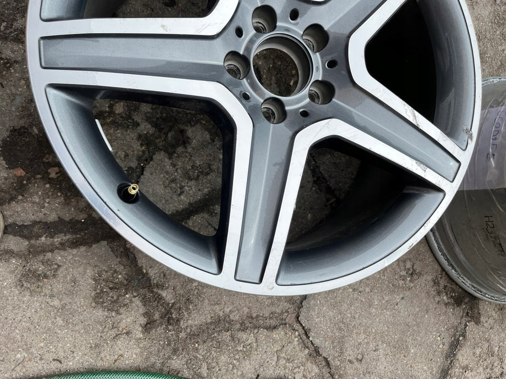 1x Alufelge 19 Zoll 8.0" 5x112 A1564010600 Mercedes-Benz Gla Rim Wheel FEL9606835202ya