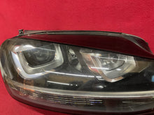 Load image into Gallery viewer, Frontscheinwerfer VW Golf VII 5G1941032 90024314 Xenon Rechts Headlight SCH2682232568bl