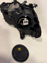 Laden Sie das Bild in den Galerie-Viewer, Frontscheinwerfer Mercedes-Benz W246 A2468207161 Links Scheinwerfer Headlight SCH8372375038tg