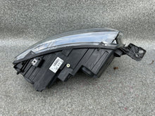 Laden Sie das Bild in den Galerie-Viewer, Frontscheinwerfer Toyota Proace City 9835780680 Links Scheinwerfer Headlight SCH1659312996oq