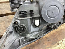 Laden Sie das Bild in den Galerie-Viewer, Frontscheinwerfer Renault Laguna III 89901833 260100033 Rechts Headlight SCH8186480740jp
