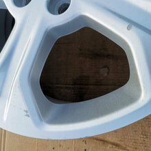 Load image into Gallery viewer, 1x Alufelge 17 Zoll 7.0" 5x108 50ET LJ6C-1007-B2A Ford Mondeo Focus C-Max FEL9955321128pu