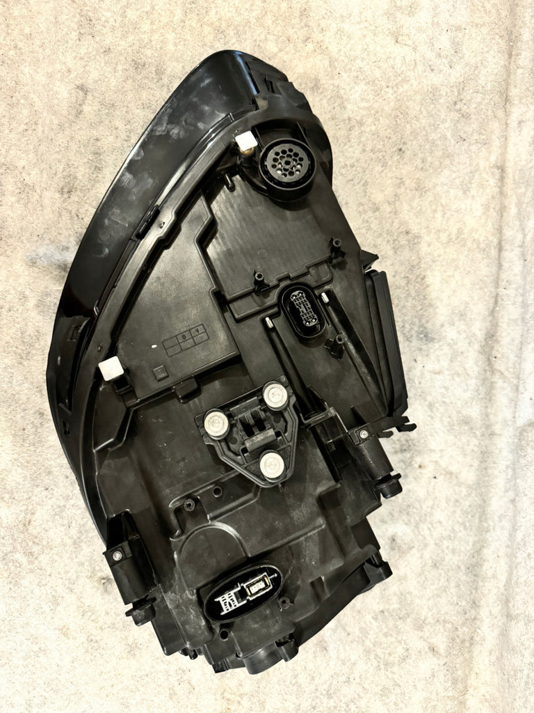 Frontscheinwerfer Porsche Cayenne 7P5941752H Xenon Rechts Scheinwerfer Headlight SCH3972613389ih