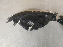 Laden Sie das Bild in den Galerie-Viewer, Frontscheinwerfer BMW F22 F23 7304461 Ein Stück (Rechts oder Links) Headlight SCH3601263824xb
