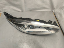 Laden Sie das Bild in den Galerie-Viewer, Frontscheinwerfer Ford Fiesta I Rechts Scheinwerfer Headlight SCH6218674644kl
