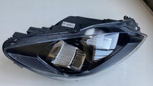 Laden Sie das Bild in den Galerie-Viewer, Frontscheinwerfer Ford Kuga III CX482HL-RH-LHD LV4B-13E014-FH LED Rechts SCH5296780369zi