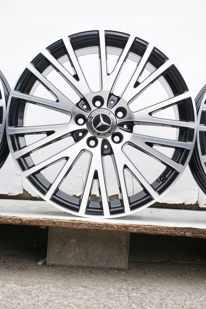 4x Alufelge 18 Zoll 7.5" 5x112 49ET Glanz Schwarz A1774010600 Mercedes-Benz W177 FEL1141448088tg