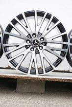 Laden Sie das Bild in den Galerie-Viewer, 4x Alufelge 18 Zoll 7.5" 5x112 49ET Glanz Schwarz A1774010600 Mercedes-Benz W177 FEL1141448088tg