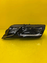Laden Sie das Bild in den Galerie-Viewer, Frontscheinwerfer Skoda Octavia I 5E1941015F LED Links Scheinwerfer Headlight SCH4811450968nk