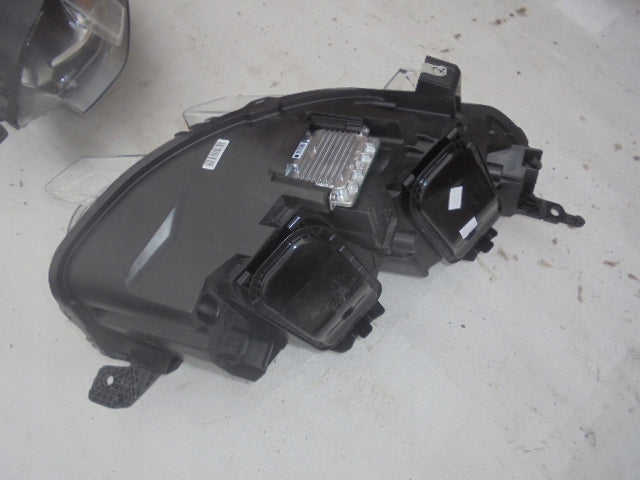 Frontscheinwerfer Opel Zafira 9832837680-00 Xenon Ein Stück (Rechts oder Links)