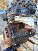 Load image into Gallery viewer, Motor Dacia Sandero D4F734 1.2 Benzin Engine Unkomplett MOT3981086488cd