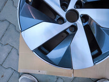 Laden Sie das Bild in den Galerie-Viewer, 1x Alufelge 17 Zoll 7.5" 5x112 41ET Glanz 3J0601025B VW Passat Rim Wheel FEL5201623608mn