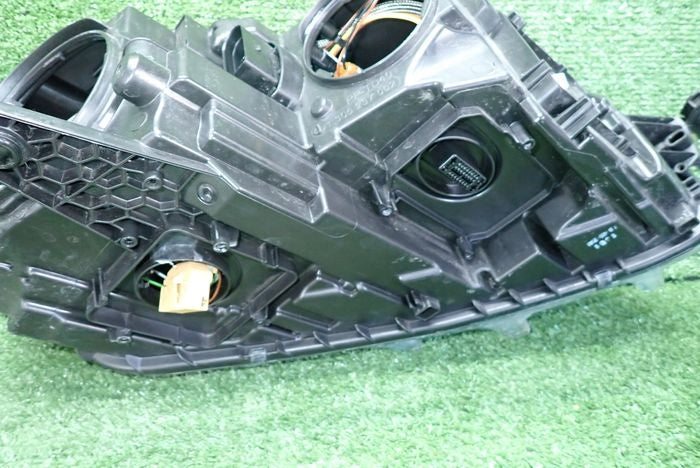 Frontscheinwerfer Skoda Octavia III 5E1941015B Links Scheinwerfer Headlight SCH1009082511dz