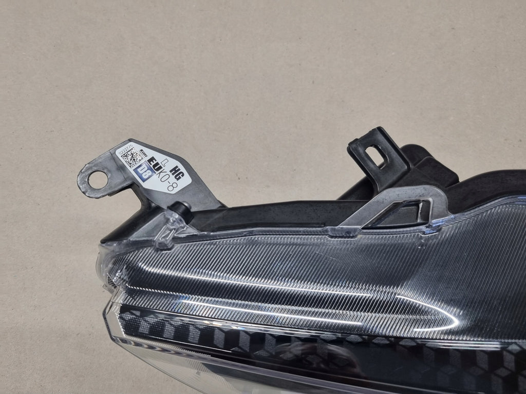 Frontscheinwerfer Toyota Yaris Full LED Ein Stück (Rechts oder Links) Headlight SCH8647386910cz