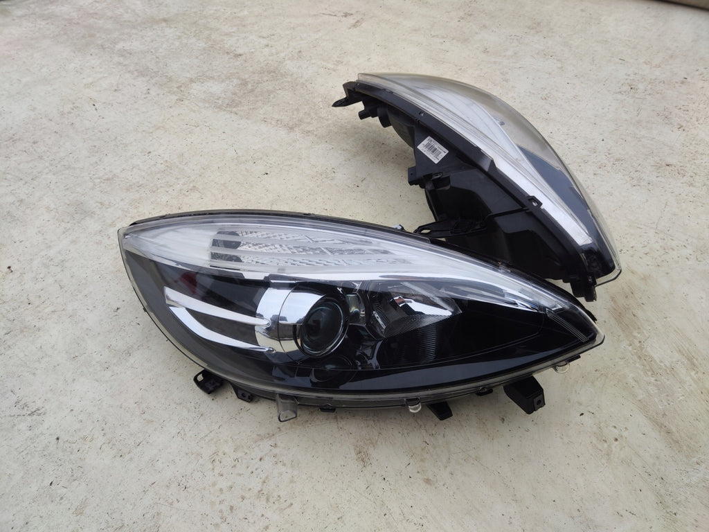 Frontscheinwerfer Renault Scenic 260106928R 1R002228989906002 Ein Satz Headlight SCH9647176571yu