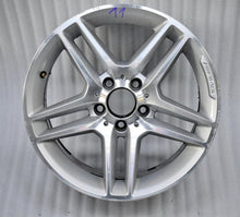 Load image into Gallery viewer, 1x Alufelge 17 Zoll 8.5" 5x112 58ET Glanz Silber A2044019702 Mercedes-Benz W204 FEL6112691900fw