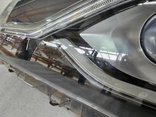 Load image into Gallery viewer, Frontscheinwerfer Toyota Yaris LED Links Scheinwerfer Headlight