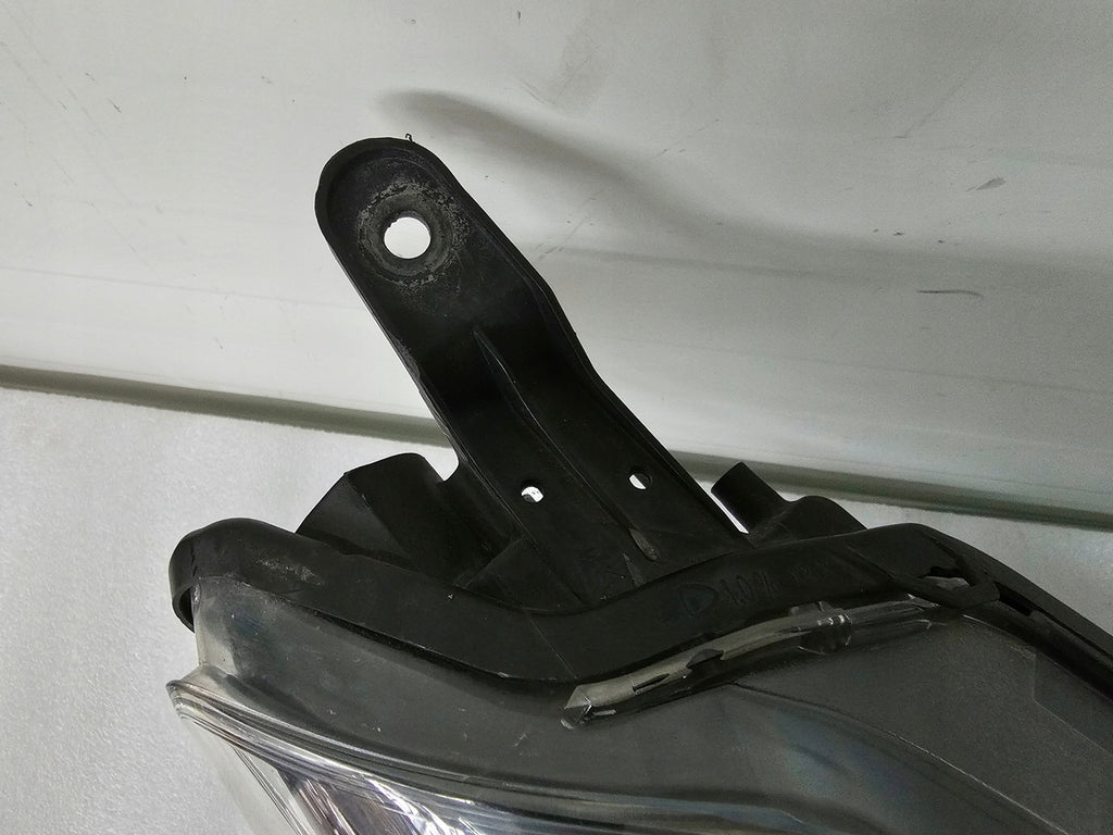 Frontscheinwerfer Toyota Yaris LED Rechts Scheinwerfer Headlight